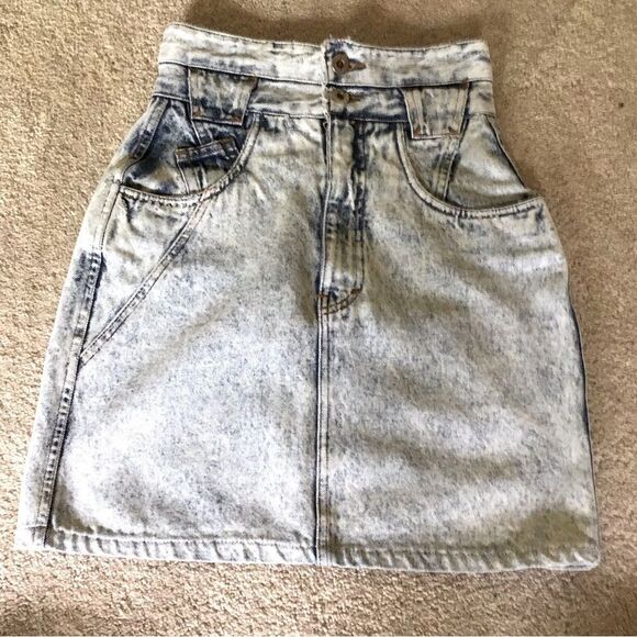 Bonjour Dresses & Skirts - Bonjour VINTAGE Acid Wash high waisted skirt